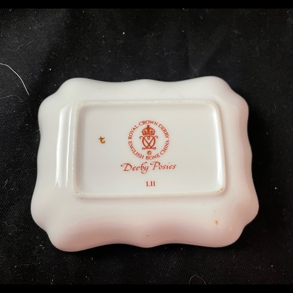 Royal Crown Derby “Derby Posies” Porcelain Ring Dish - Picture 2 of 2